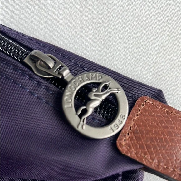 Longchamp Le Pliage Purple Large Travel Tote Expandable comes w/ shoulder strap - Picture 4 of 9